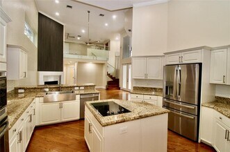 6502 NW 66th Way in Parkland, FL - Building Photo - Building Photo