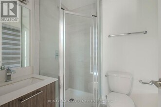 861-861 Sheppard Ave W in Toronto, ON - Building Photo - Building Photo