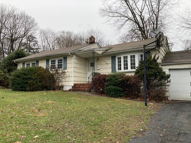property at 17 Jefferson Pl