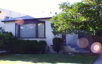 1055-1059 Winchester Ave in Glendale, CA - Building Photo - Building Photo