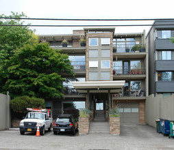 330 W Roy St in Seattle, WA - Building Photo - Building Photo