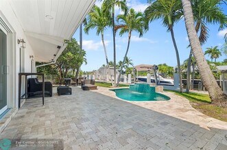 770 SE 22nd Ave in Pompano Beach, FL - Building Photo - Building Photo