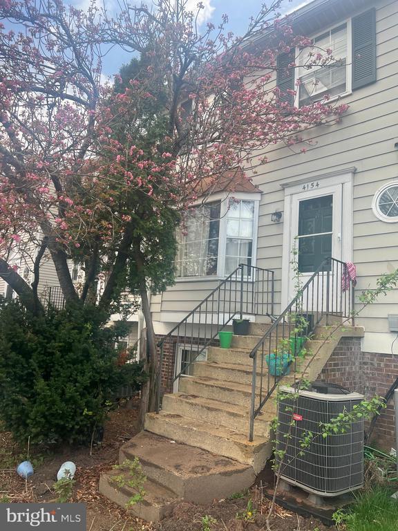 4154 Pleasant Meadow Ct in Chantilly, VA - Building Photo - Building Photo