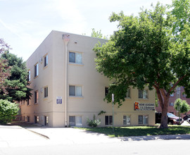 4101 E Iowa Ave in Denver, CO - Foto de edificio - Building Photo