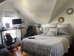 66 Perry St, Unit 4 in Brookline, MA - Building Photo - Building Photo