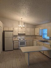 452 N Sams Point in Crystal River, FL - Building Photo - Building Photo