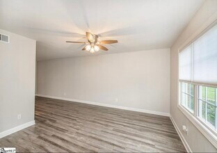 222 Emerald Park Ct in Simpsonville, SC - Building Photo - Building Photo