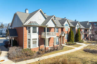 The Woodlands of Morton Grove in Morton Grove, IL - Building Photo