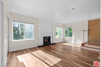 4800 Maytime Ln in Culver City, CA - Building Photo - Building Photo