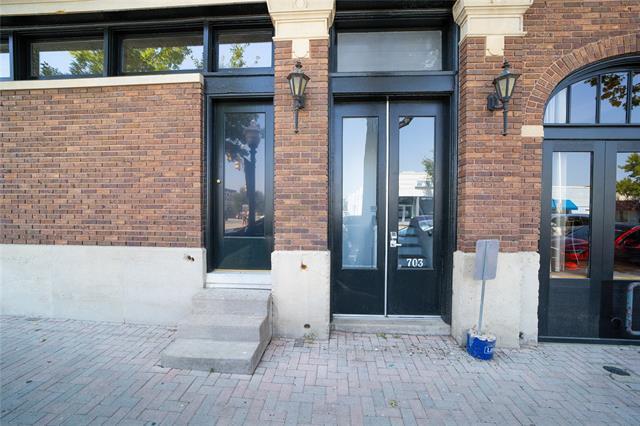 725 W Magnolia Ave in Fort Worth, TX - Building Photo