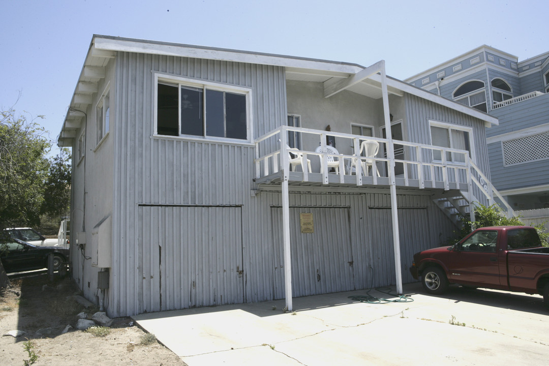 1084 Monterey Blvd in Hermosa Beach, CA - Building Photo