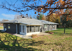 5354 Woodfield Ave in Kalamazoo, MI - Building Photo - Building Photo