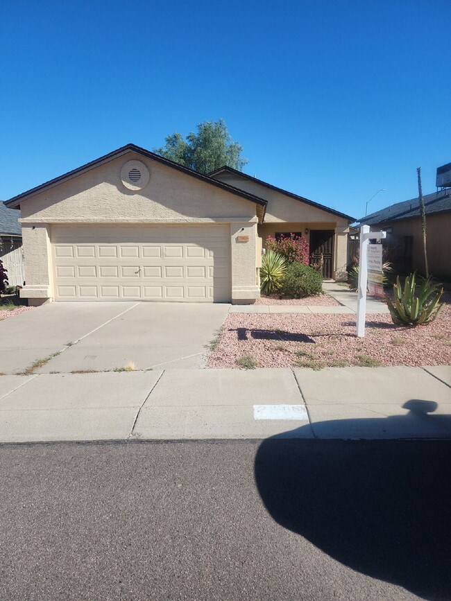 property at 2906 W Irma Ln