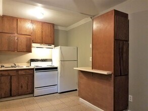 109 Forest Lake Ln in West Jefferson, NC - Building Photo - Building Photo