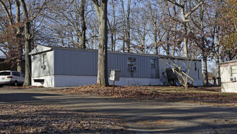 Hilltop Mobile Home Park Apartments