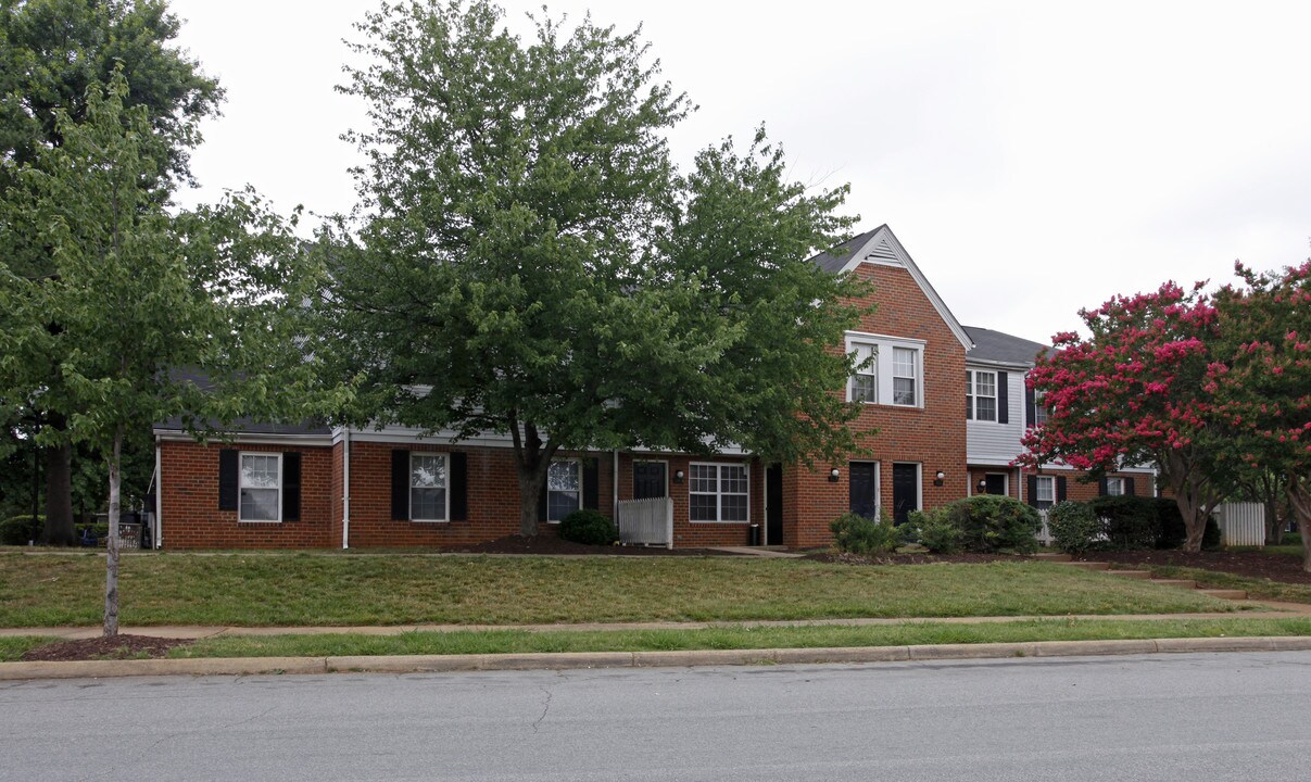 Randolph Village in Richmond, VA - Foto de edificio