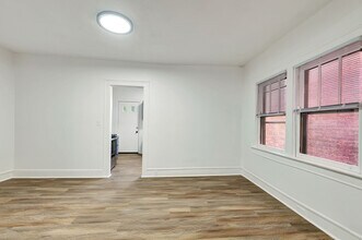 2231 Flora St in Cincinnati, OH - Building Photo - Building Photo