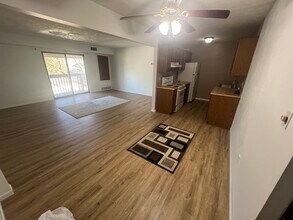 1544 Cedarwood Dr, Unit 357 in Westlake, OH - Building Photo - Building Photo