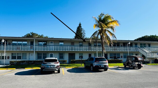 218 Kent M in West Palm Beach, FL - Building Photo - Building Photo