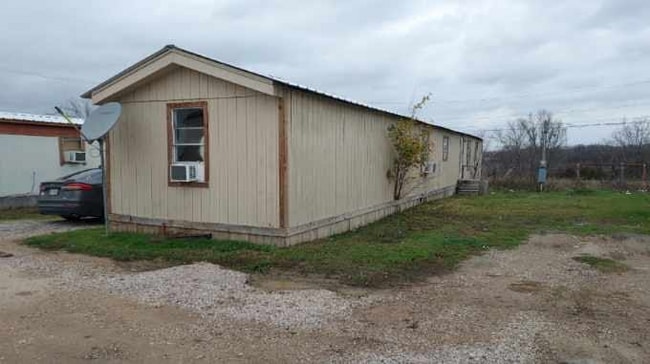 1801 S Business 45 in Corsicana, TX - Building Photo - Building Photo