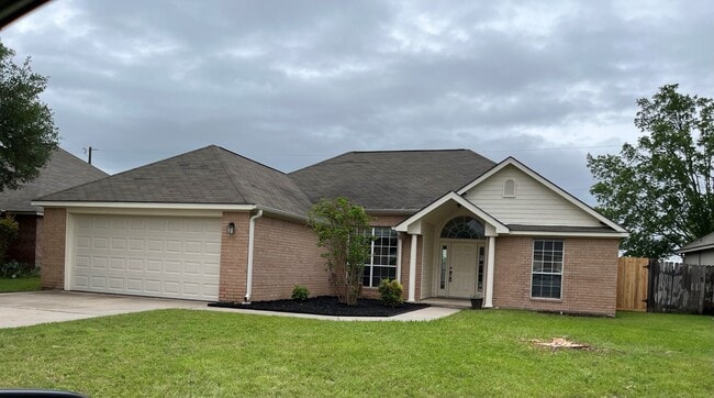 property at 5005 Warwicke Dr