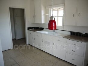 1107 Garfield Ave in East Los Angeles, CA - Building Photo - Building Photo