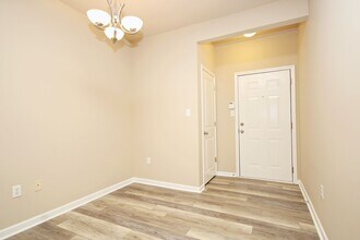 735 Walker Square in Charlottesville, VA - Building Photo - Building Photo