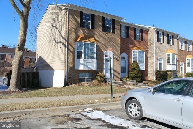property at 1086 Travis Ln