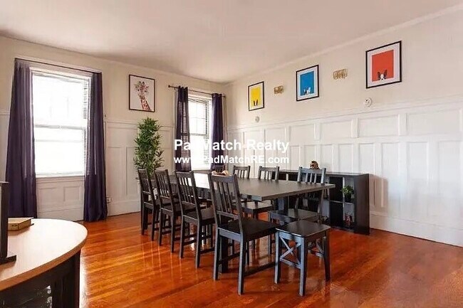1247 Beacon St, Unit 1A