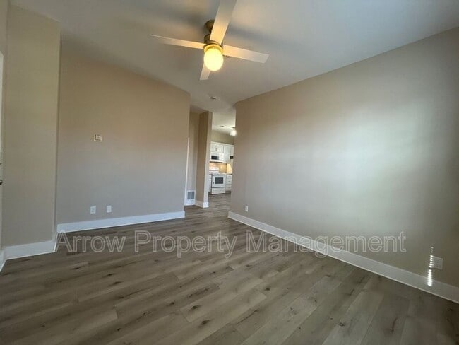 2004 S 10th St in Lincoln, NE - Building Photo - Building Photo