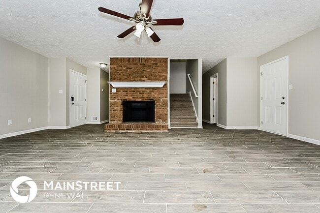 295 Stoneridge Way in Fayetteville, GA - Foto de edificio - Building Photo