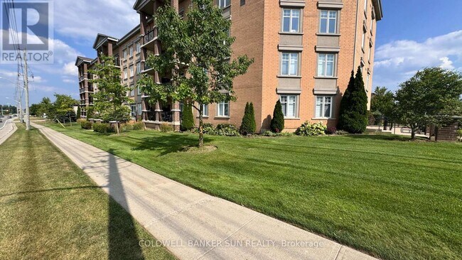 2 Colonial Dr in Guelph, ON - Building Photo - Building Photo