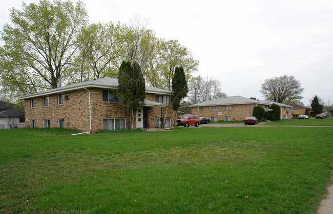 8818 Old Cedar Ave S in Bloomington, MN - Building Photo - Building Photo