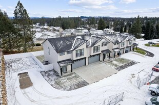 12818 N Jaydee Ln in Spokane, WA - Building Photo