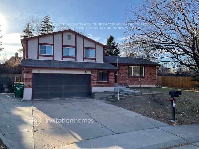 property at 2853 S Biscay Ct