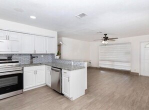 1398 SW 47th Terrace in Fort Lauderdale, FL - Building Photo - Building Photo