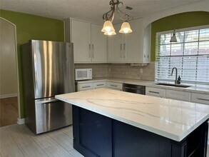 1304 Coleman Boylan Dr in League City, TX - Building Photo - Building Photo