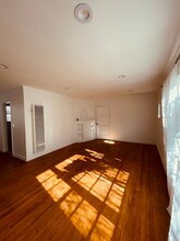 1801 N New Hampshire Ave-Unit -1801 in Los Angeles, CA - Building Photo - Building Photo