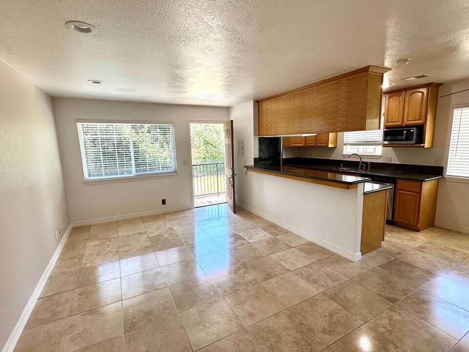 969 Gilchrist Dr in San Jose, CA - Building Photo
