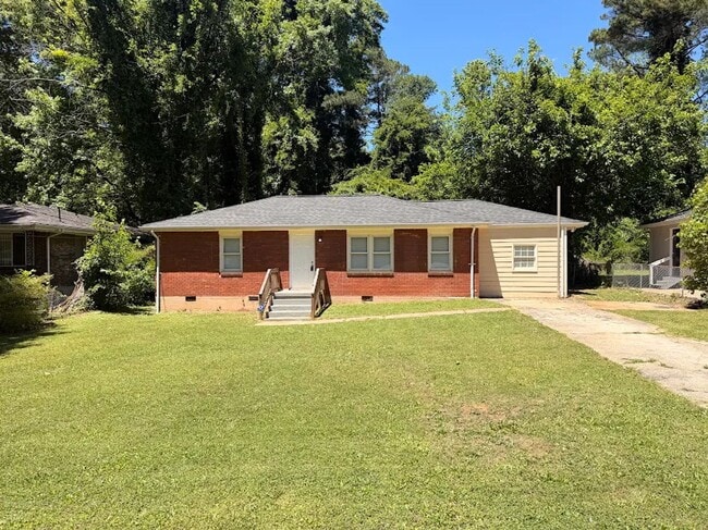 property at 2524 Habersham Dr