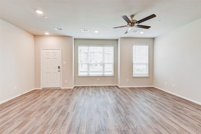 property at 11938 Amber Oak Wy