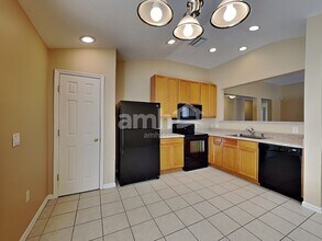 11912 Mango Groves Blvd in Seffner, FL - Foto de edificio - Building Photo