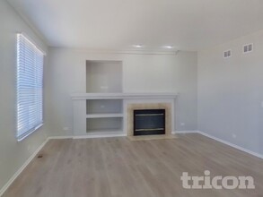 41 Brentwood Dr in Gilberts, IL - Building Photo - Building Photo