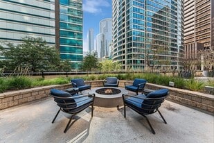 401 E Ontario St, Unit 4506 in Chicago, IL - Building Photo