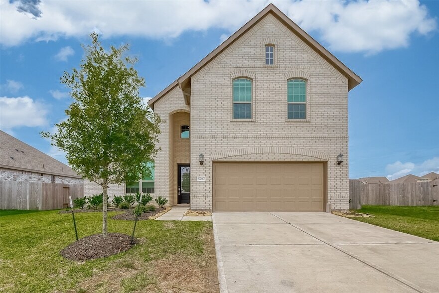 5010 Slate Prt Ct, Unit 513 in Richmond, TX - Building Photo