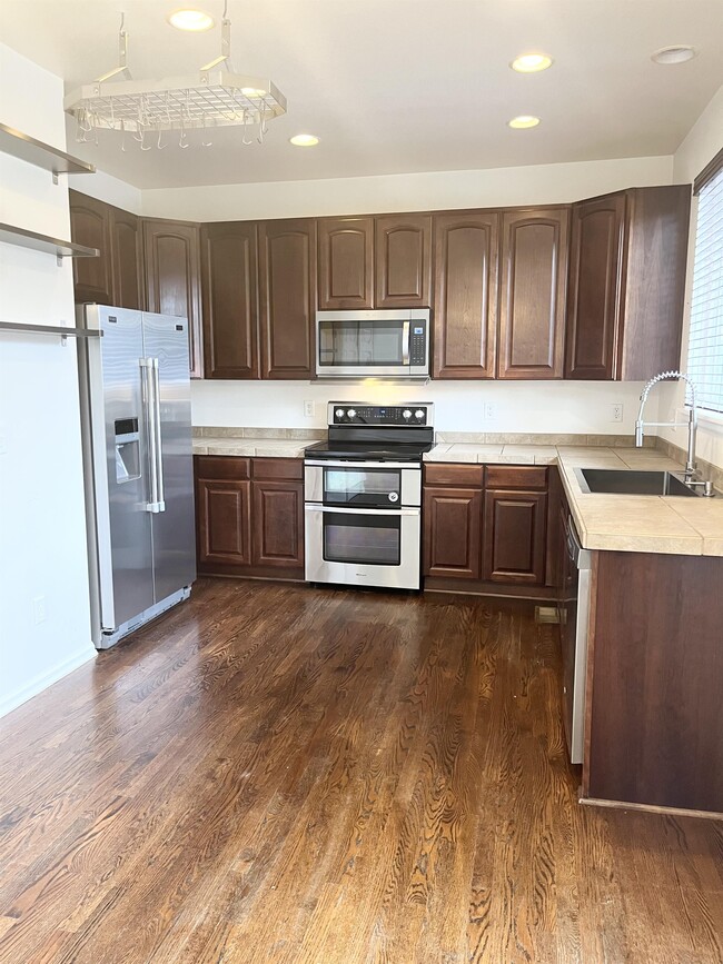1327 Graham Cir in Erie, CO - Building Photo - Building Photo