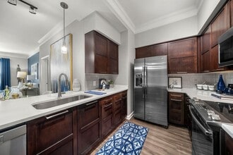 The GoodWynn at Town Brookhaven by ARIUM in Atlanta, GA - Foto de edificio - Building Photo