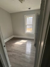 3465 W 54th St in Cleveland, OH - Foto de edificio - Building Photo