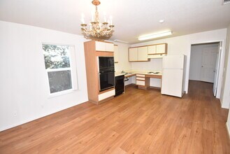 102 Richardson St-Unit -1 in Grass Valley, CA - Building Photo - Building Photo