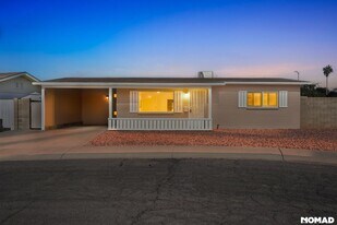 15431 N 23rd St in Phoenix, AZ - Building Photo